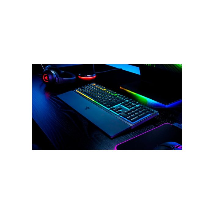 Teclado Razer Ornata V3 Low Profile con Chroma RGB, 10 zonas, color negro y tecnología mecha-membrane